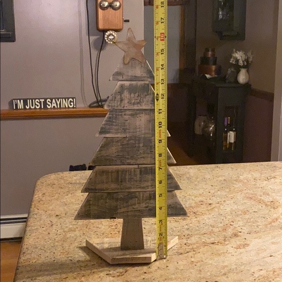 BRAND NEW. Hand Made wooden rustic Christmas Tree - Picture 6 of 7